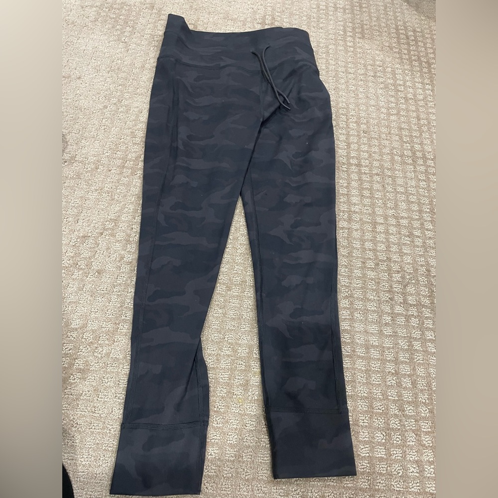 Vuori leggings army print